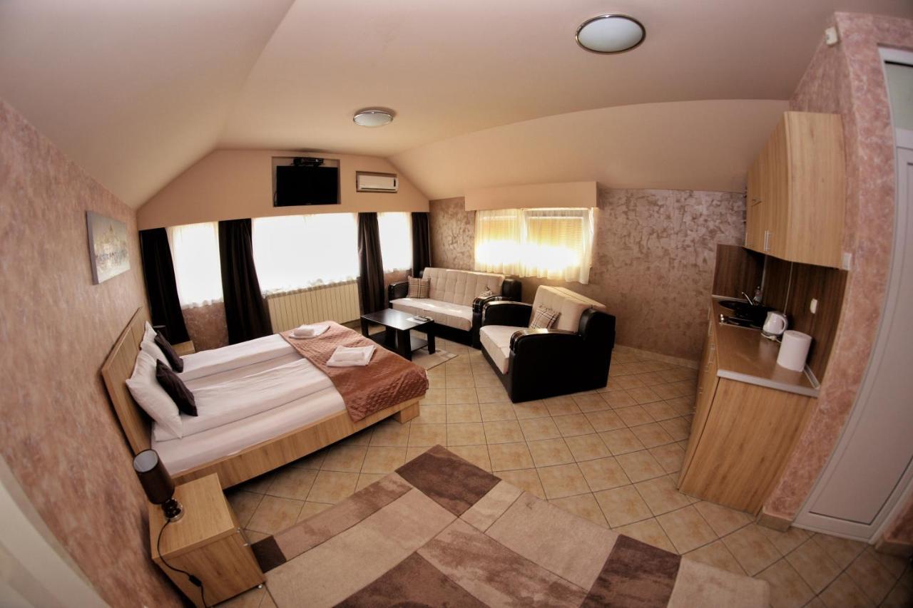 Apartmani Zecevic Нікшич Екстер'єр фото