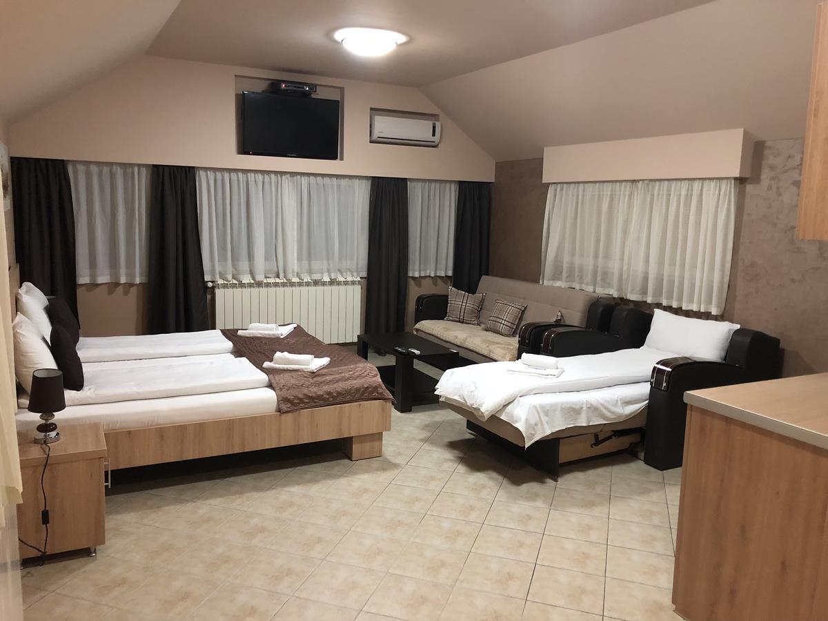 Apartmani Zecevic Нікшич Екстер'єр фото