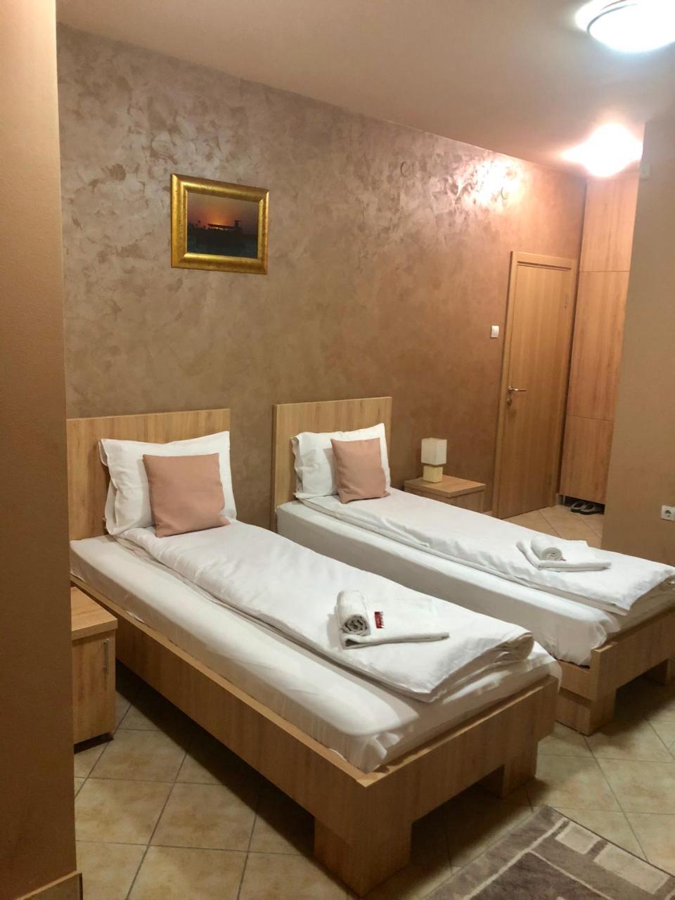 Apartmani Zecevic Нікшич Екстер'єр фото