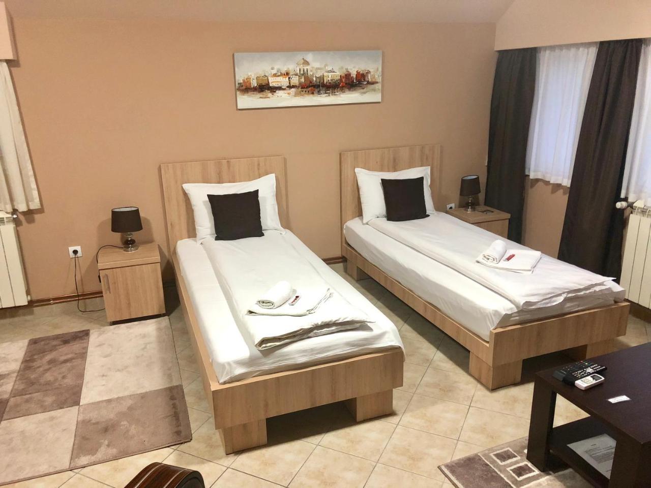 Apartmani Zecevic Нікшич Екстер'єр фото